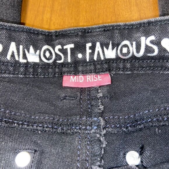 NWT almost famous distressed crop black denim jeans - Picture 5 of 10